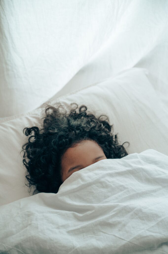 Is sleeping from 10pm to 5am good? Proven Benefits (2026) Is sleeping from 10pm to 5am good? Proven Benefits (2026)